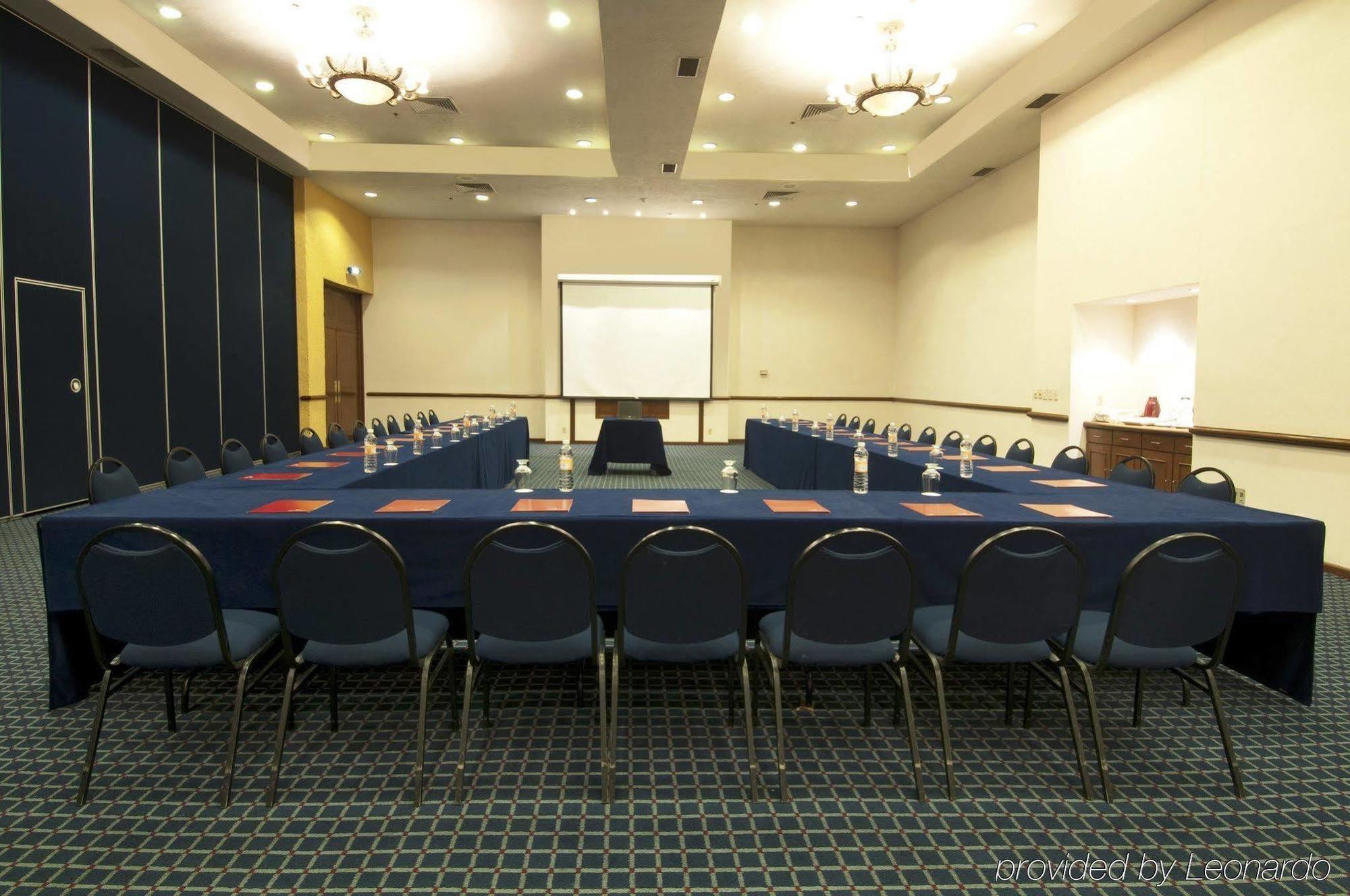 Fiesta Inn Toluca Tollocan Съоръжения снимка